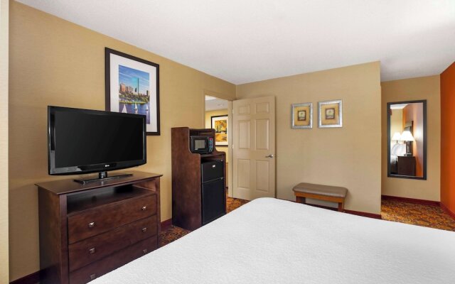 Holiday Inn Express Sharon