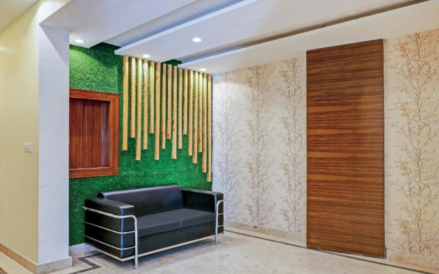 Townhouse OAK Hotel Aditya Residency