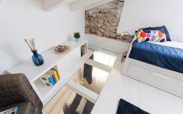 Cavour16 Suite