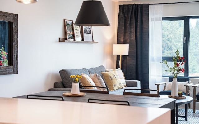 The Selkirk House by Revelstoke Vacations