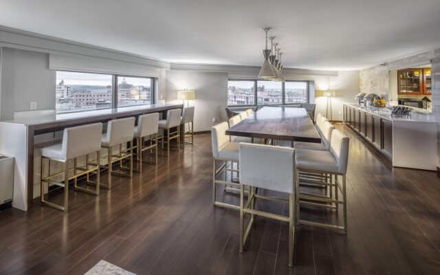 Sheraton Syracuse University Hotel and Conference Center