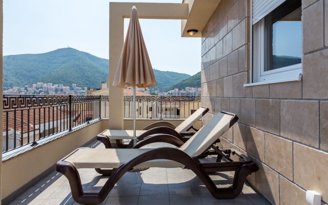 Almare apartments  Budva