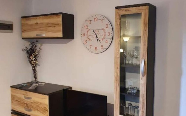 Sunny Pool Apartments - One Bedroom Apartment