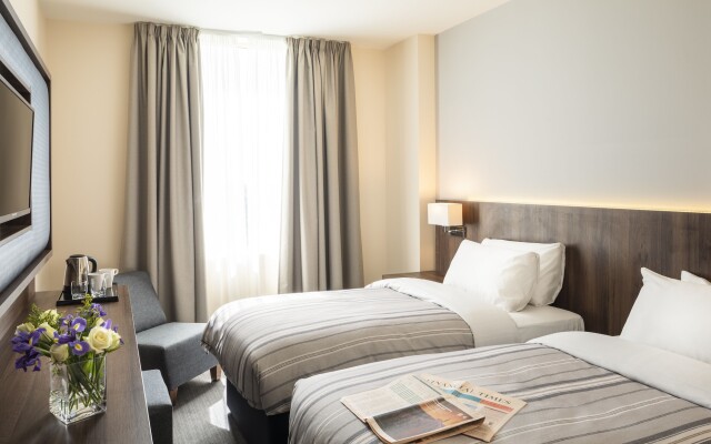 St Giles Heathrow Hotel