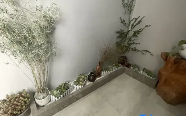 Rongfengge Homestay (Yingtan South Station)