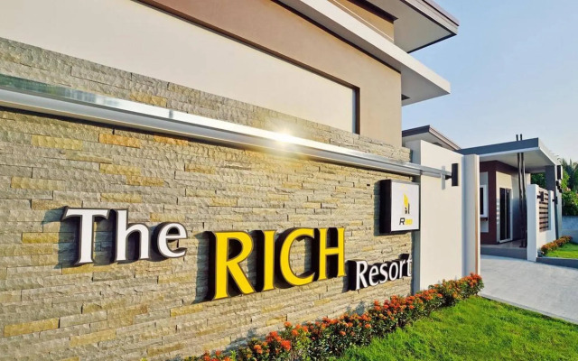 The Rich Resort