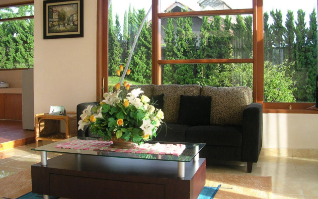 Villa Sophia Cimacan Puncak