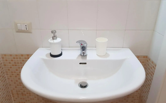 B&B Gisira