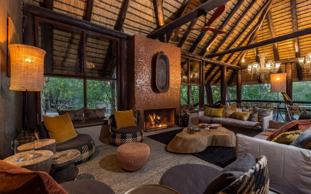 Sabi Sabi Little Bush Camp