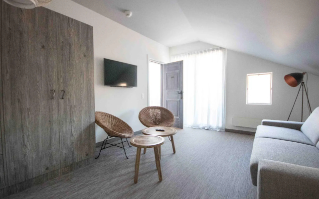 Seven Boutique Hotel