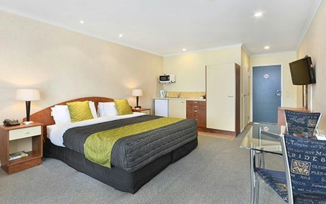 Aristotles North Shore Motel in Auckland – Guest Rooms – North Auckland