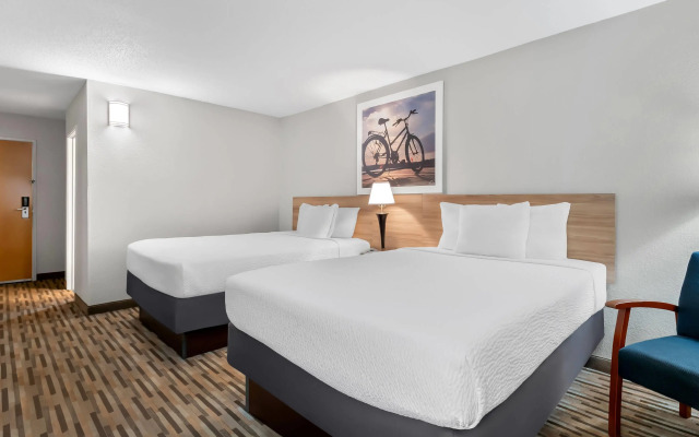 Days Inn by Wyndham Hillsdale