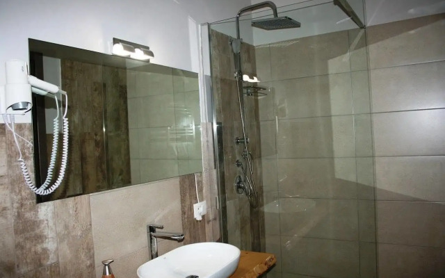 B&B Sorahnia Design House