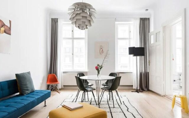 Top Luxury Space Spree Mitte Berlin