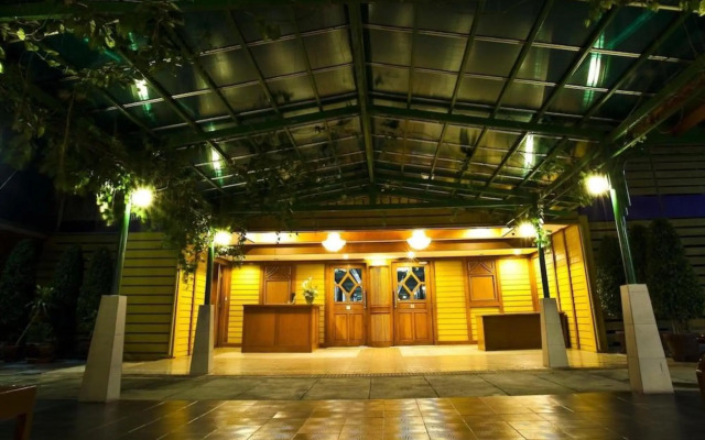 Zaza Hotel Bangpoo