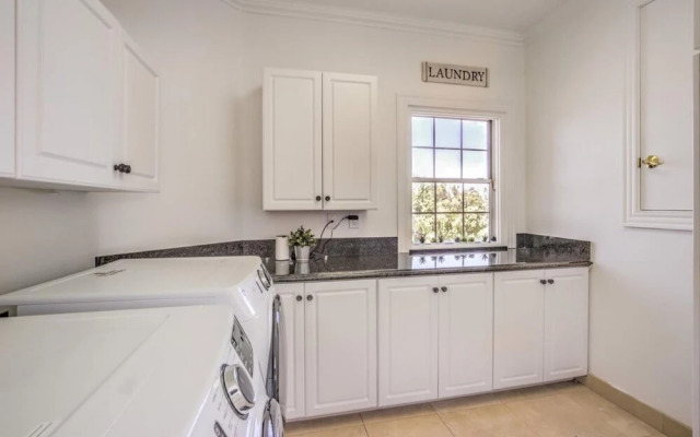 Greens A Luxury Las Vegas Pool Villa