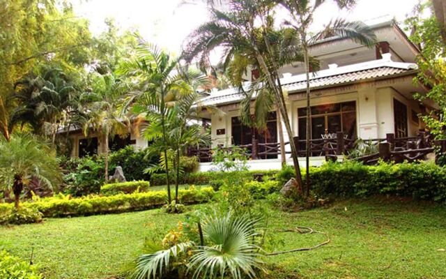 Baan Rim Kwai Paerimnam Resort