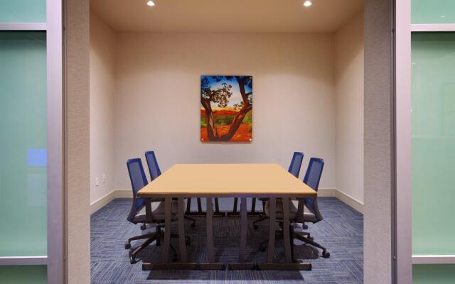 Holiday Inn Express & Suites Phoenix West - Buckeye by IHG