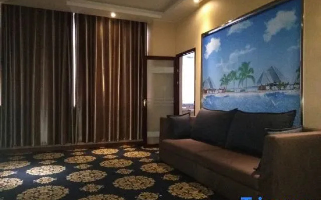 Weihui Jingshang Mingzhu Hotel