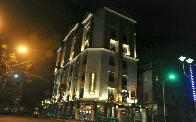 Hotel Ivory Inn