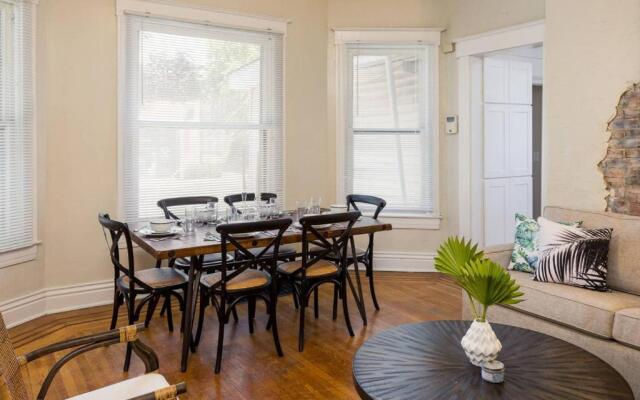 1858 Edgeland Avenue, Unit One