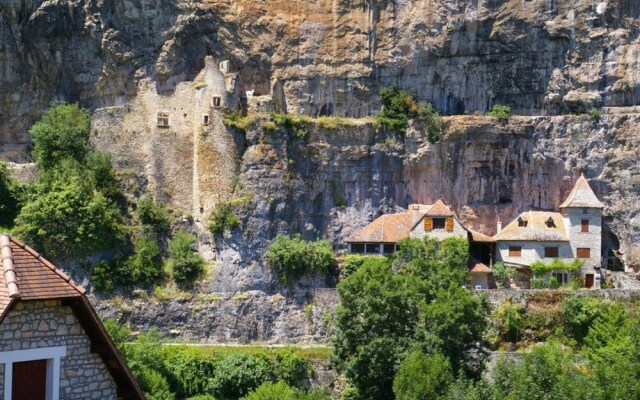 Un jardin dans la falaise