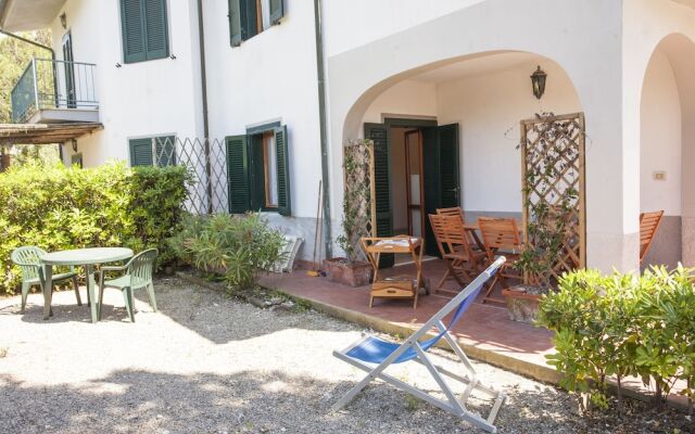 Appartamenti Arco Bianco