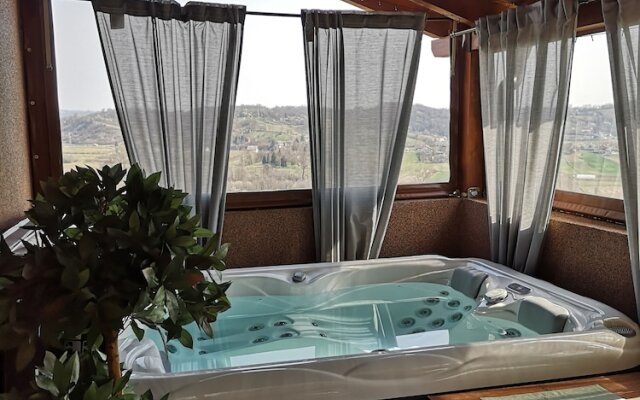 Viksa with Hot Tub