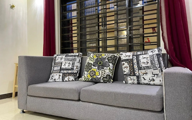 The Mugabi's Spacious Private Room