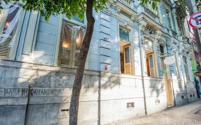 Oyo 131 Girassol Carioca