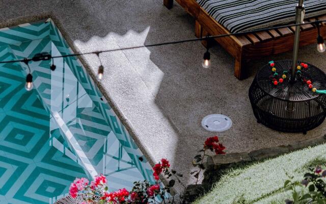 Distrito 88 - Adults only