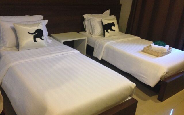 Bed by City Surawong-Patpong