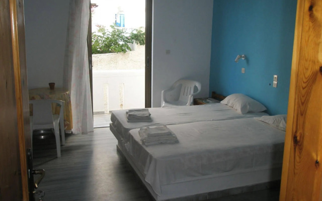 Ampeli Rooms