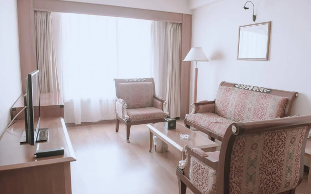 Shanghai Charms Hotel