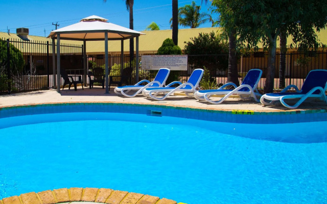 Comfort Inn Pinjarra – Pool – Pinjarra