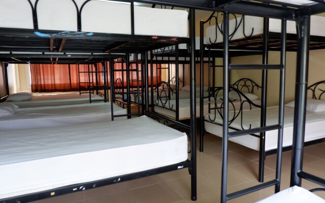 Jaya Hostel & Guesthouse