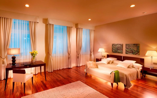 Roset Hotel & Residence