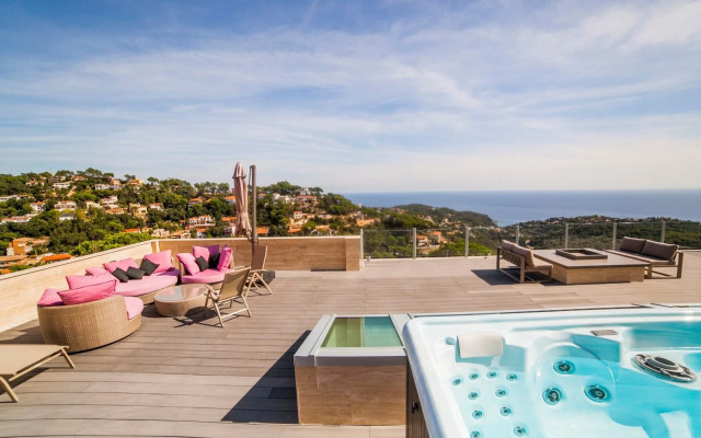 VILLA DYPSIS - Stunning Modern Villa with Great Views