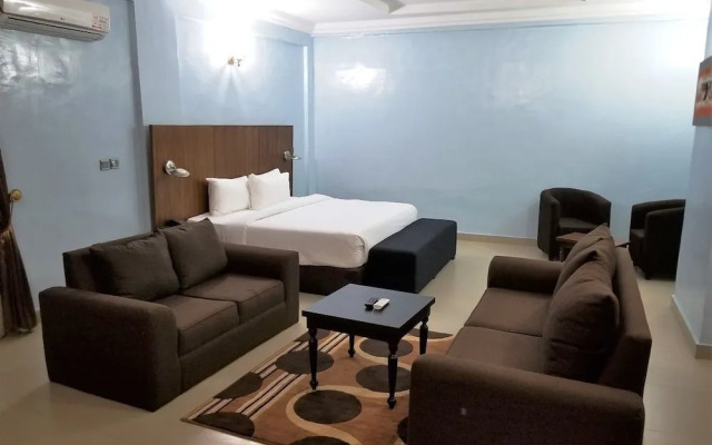 Nandas Hotel