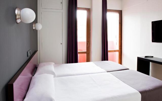 Hostal Joaquín Costa Un Punto Chic