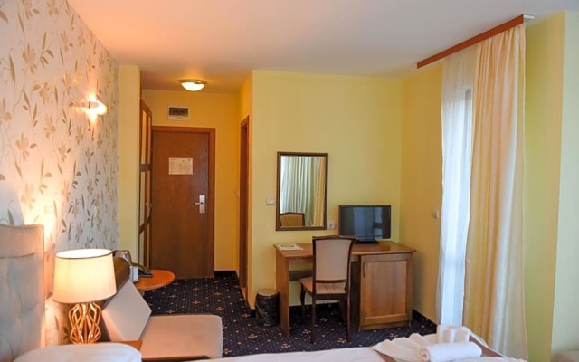 Family Hotel Lazur