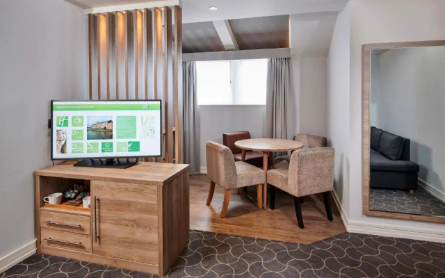 Holiday Inn Ellesmere Port by IHG