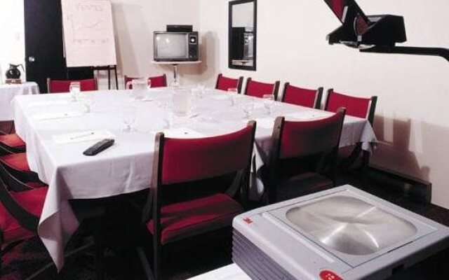 Motel à la Brunante