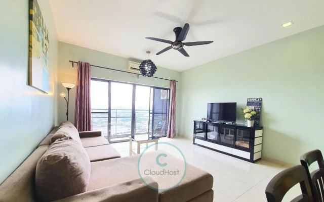 Family Apartment at Setia Walk Puchong near IOI Mall Puchong LRT Station – Guest Rooms – Puchong