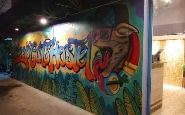 SleepCats Hostel