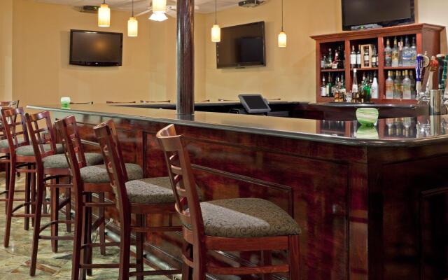 Holiday Inn Hasbrouck Heights-Meadowlands by IHG