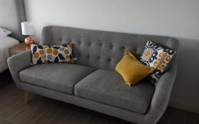 Apartamento de Lujo. Frente Mall Plaza