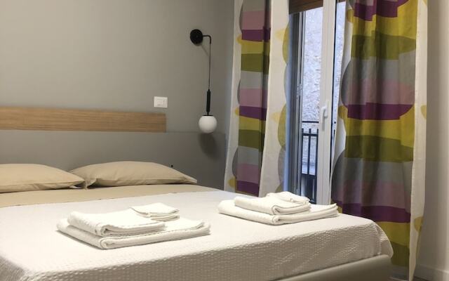 A Due Passi Dalla Scalinata Rooms