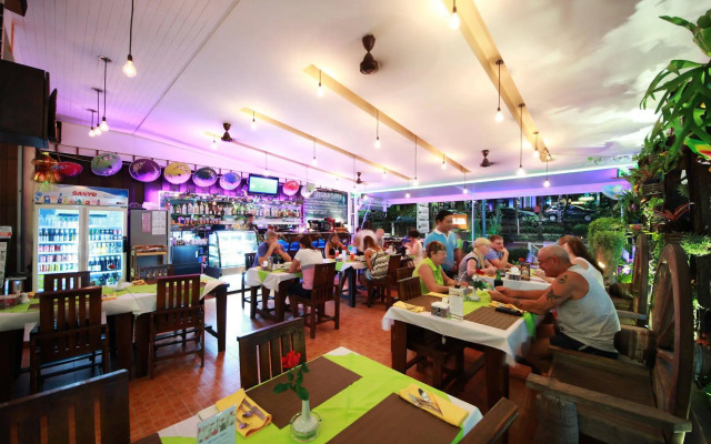 Lemongrass Hotel