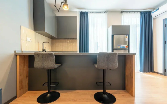 Stones Throw Apartments